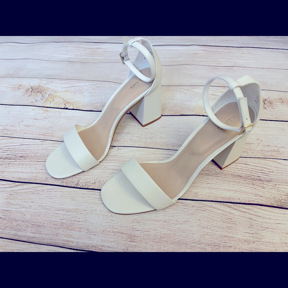 Aldo Etesia Size 8.5  3” inch White Heels